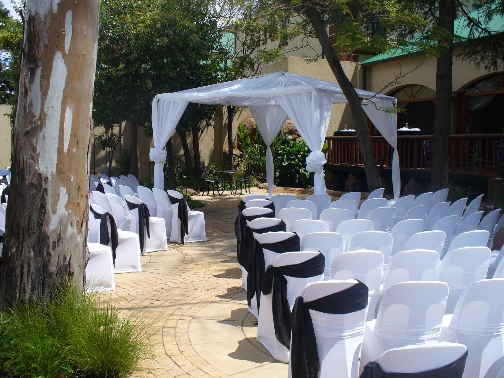 Picanha Grill Guest House & Events Venue Nigel Buitenkant foto