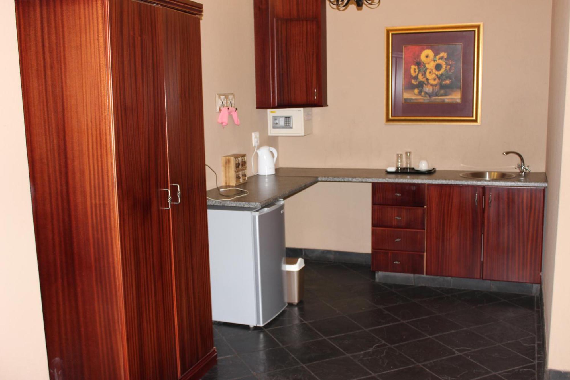 Picanha Grill Guest House & Events Venue Nigel Kamer foto